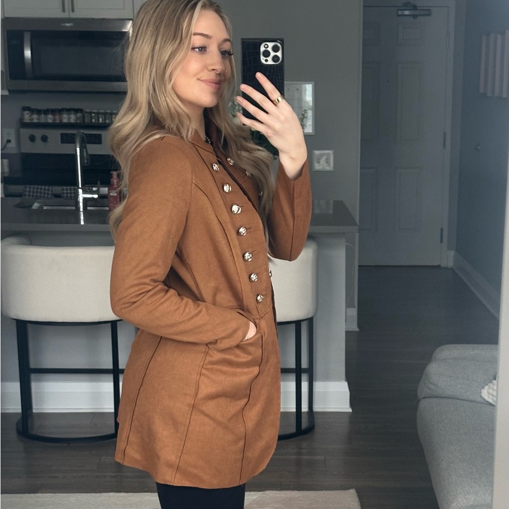 Molly Bracken Ladies Woven Jacket 
Size: small women's